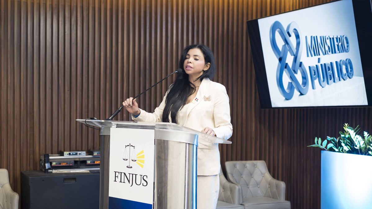Yeni Berenice aclara sobre las condenas a médicos en el nuevo Código Penal