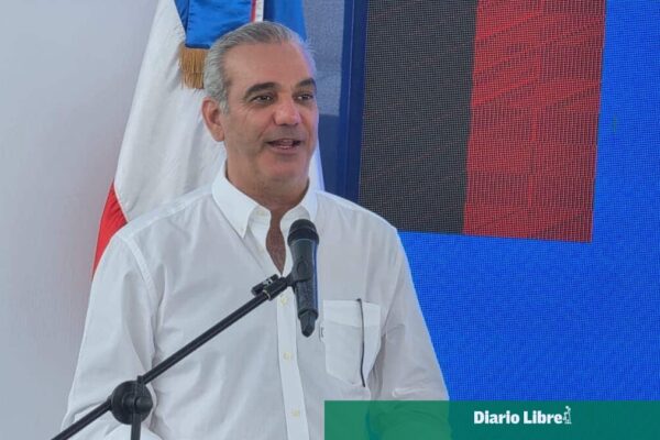 El presidente Luis Abinader entrega 836 apartamentos y realiza inauguraciones en República Dominicana