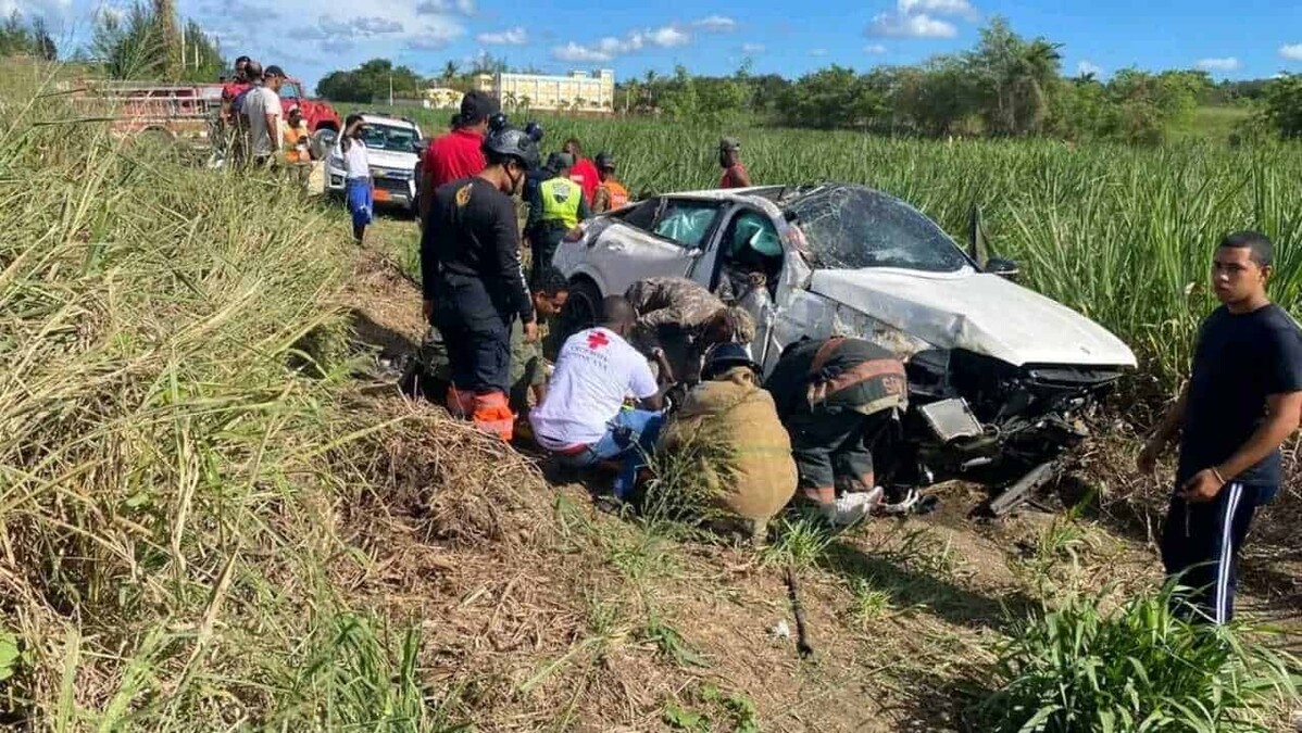 Trágico accidente de tránsito cobra la vida de dos jóvenes en La Altagracia