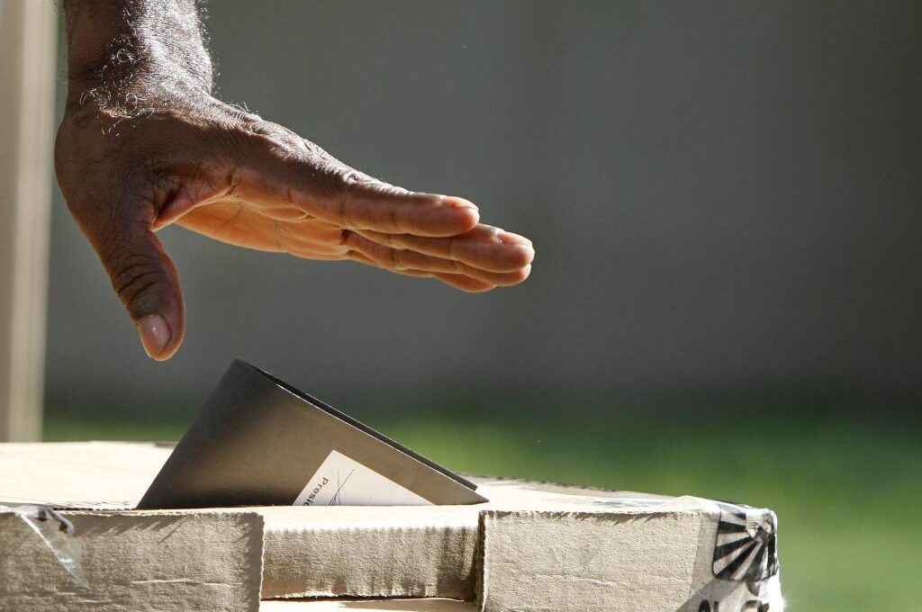División en las Elecciones de la Izquierda Española para el Congreso