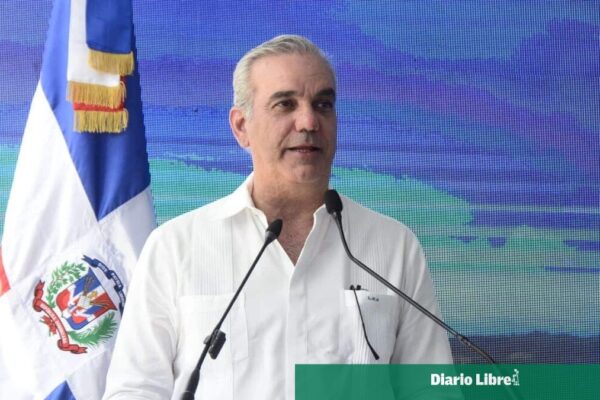Luis Abinader Inaugura Nuevo Puente sobre el Río La Leonora en Maimón