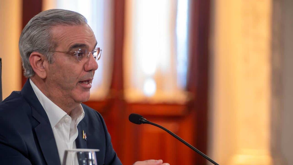 Abinader reconoce fallas en la explicación sobre la tarifa eléctrica