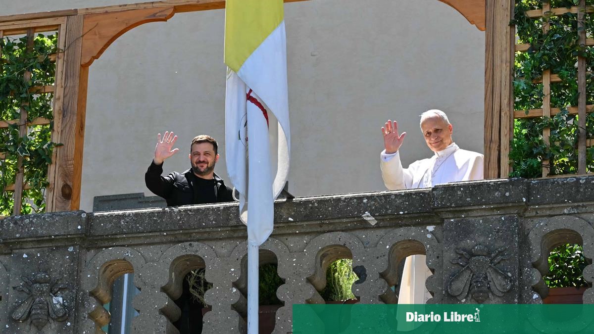 El Papa León XIV dialoga telefónicamente con Zelenski, según el Vaticano