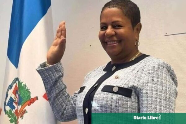 Abinader acepta la dimisión de Elsa de León como cónsul en Alemania