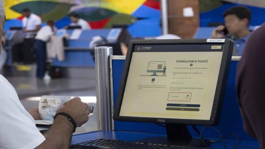 Migración elimina restricciones de salida para más de 56,000 ciudadanos