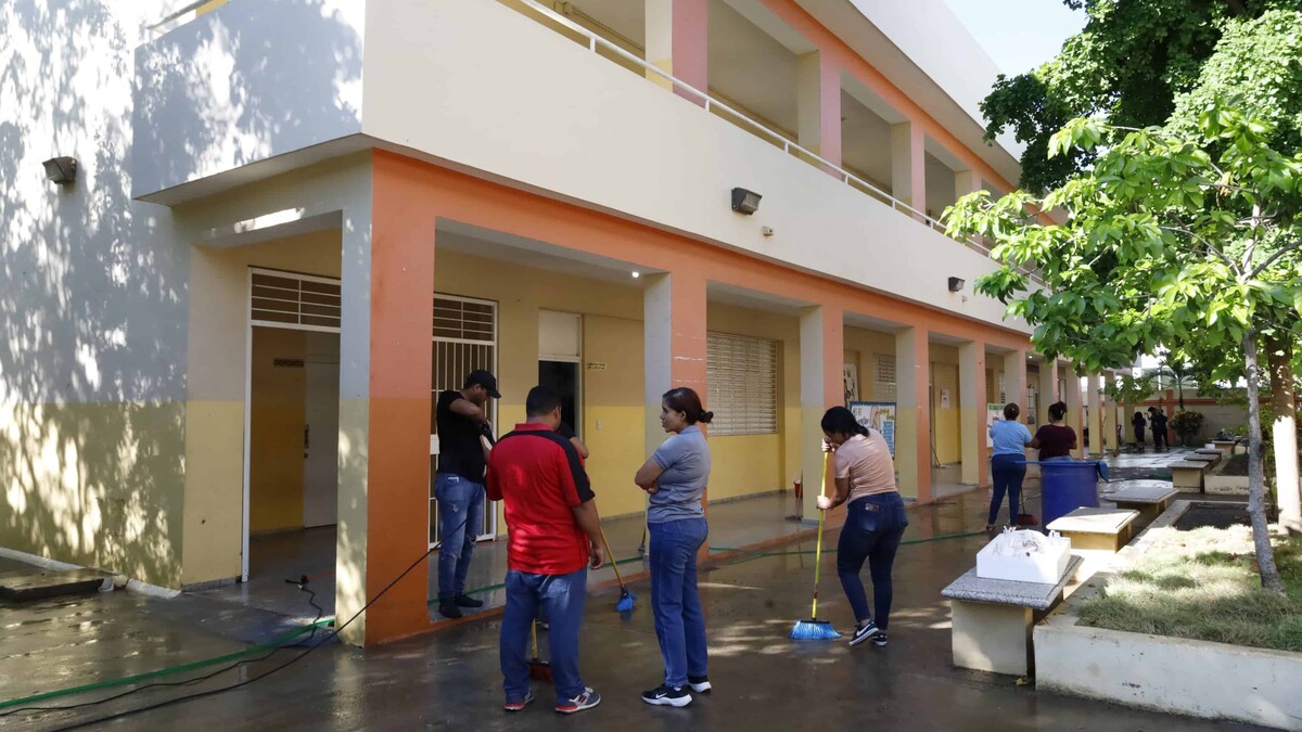 Inundaciones en Santiago causan la suspensión de clases en varios centros educativos