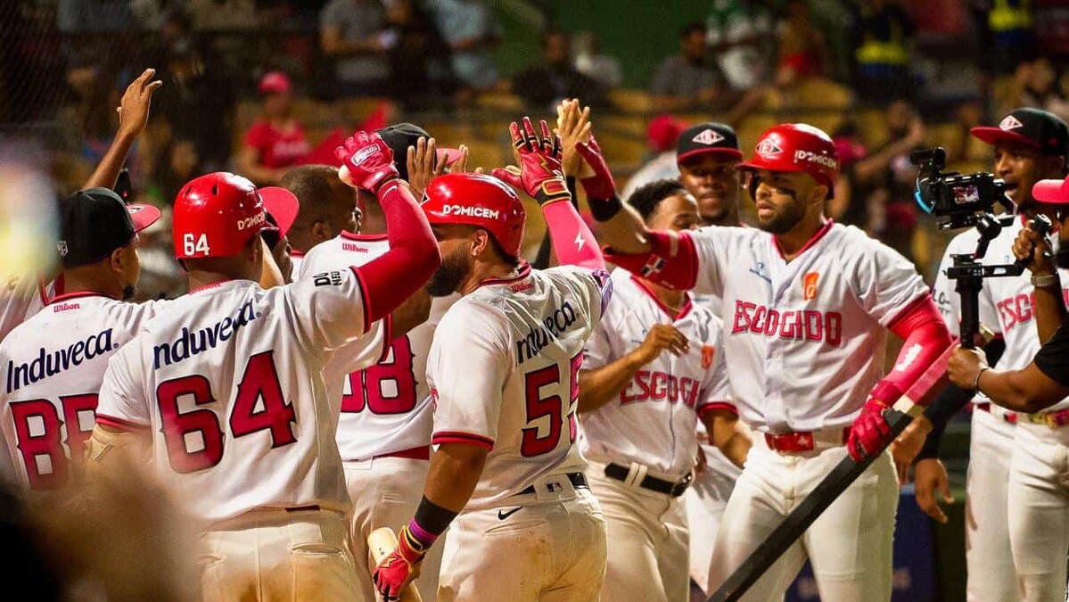 Los Leones del Escogido logran su primer triunfo en la temporada 2026-2027
