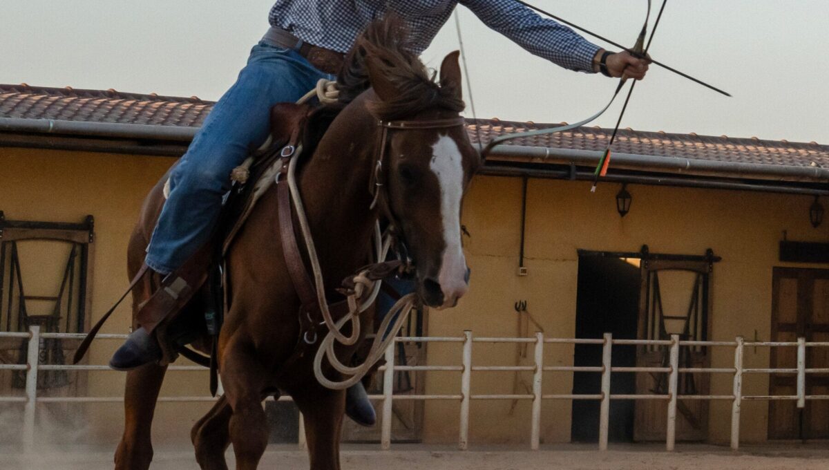 El Tiro con Arco a Caballo Revive el Espíritu de Guerreros Centenarios