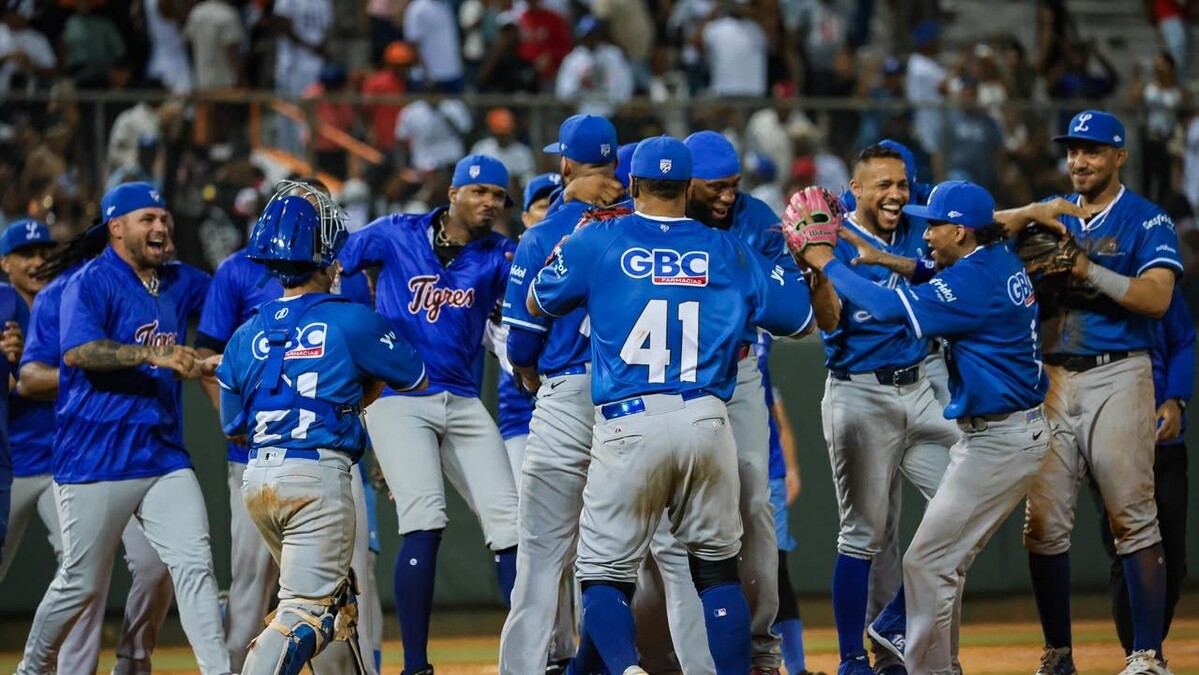 Los Tigres del Licey logran blanqueada sin hits ante los Toros del Este