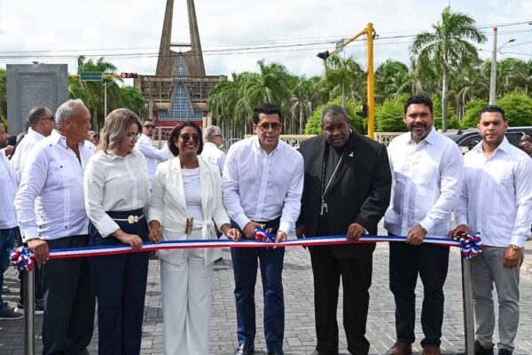 Remozamiento del área exterior de la Basílica de Higüey es inaugurado por el Ministerio de Turismo