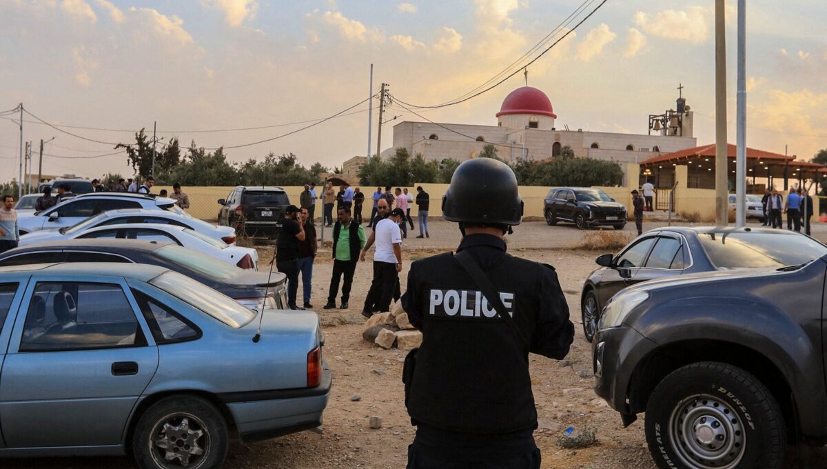 Tiroteo en Iglesia de Jordania Deja Al Menos Siete Muertos