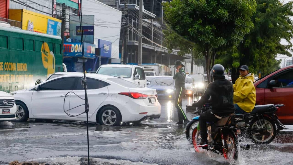 Fuertes lluvias en República Dominicana generan acumulados de hasta 121 milímetros en Santiago