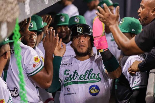 Las Estrellas Orientales Detienen la Racha de Derrotas con un Triunfo sobre los Tigres del Licey