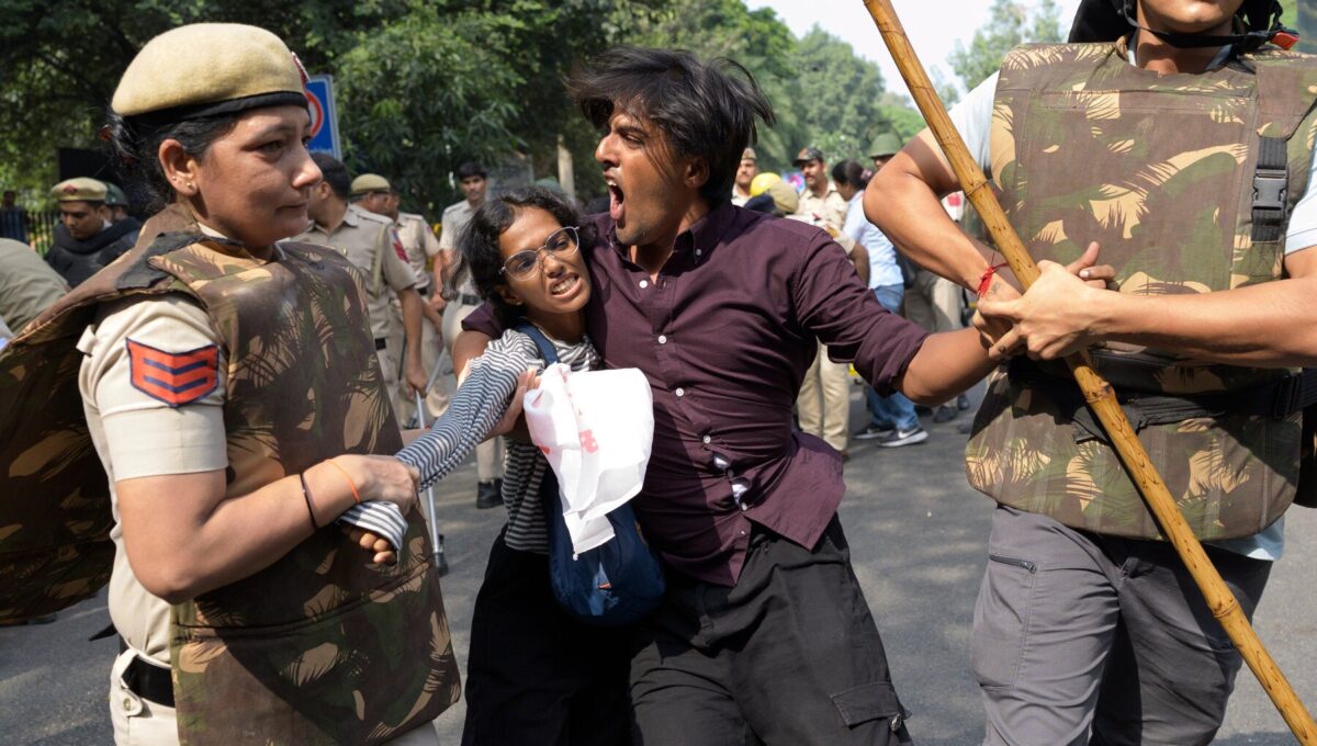 La Juventud Desafiante pone a Prueba la Democracia en India