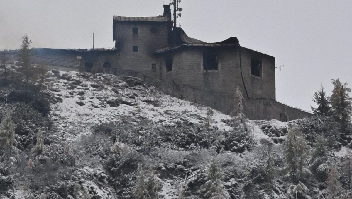 Incendio Devastador Arrasa con el ‘Nido del Águila’, Casa de Invitados de la Era Nazi en los Alpes Alemanes