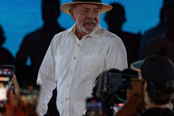 Desafíos en las Elecciones de Brasil: ¿Podría Lula Enfrentar una Derrota?