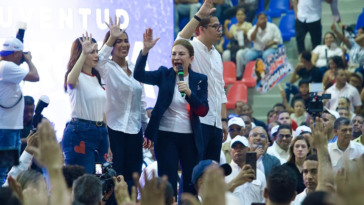 Carolina Mejía Inaugura Comandos Provinciales de Juventud para su Campaña Presidencial
