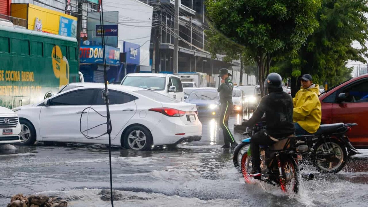 Pronostican lluvias y ráfagas de viento este lunes en República Dominicana