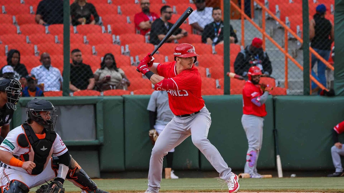 Jason Schiavone: Un Talento en Ascenso en el Béisbol Dominicano
